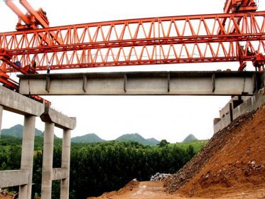 四川巴中提梁機(jī)廠家?guī)湍赓M(fèi)安裝